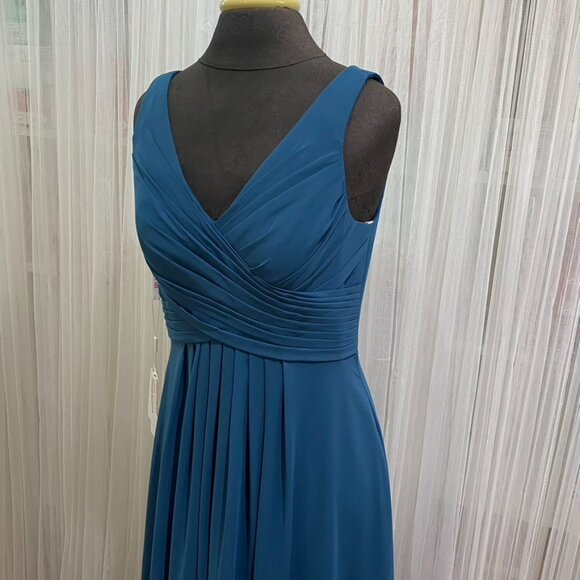 JJ's House Ink A-line V-Neck Floor-Length Chiffon Bridesmaid Dress Size 10 - Picture 3 of 16